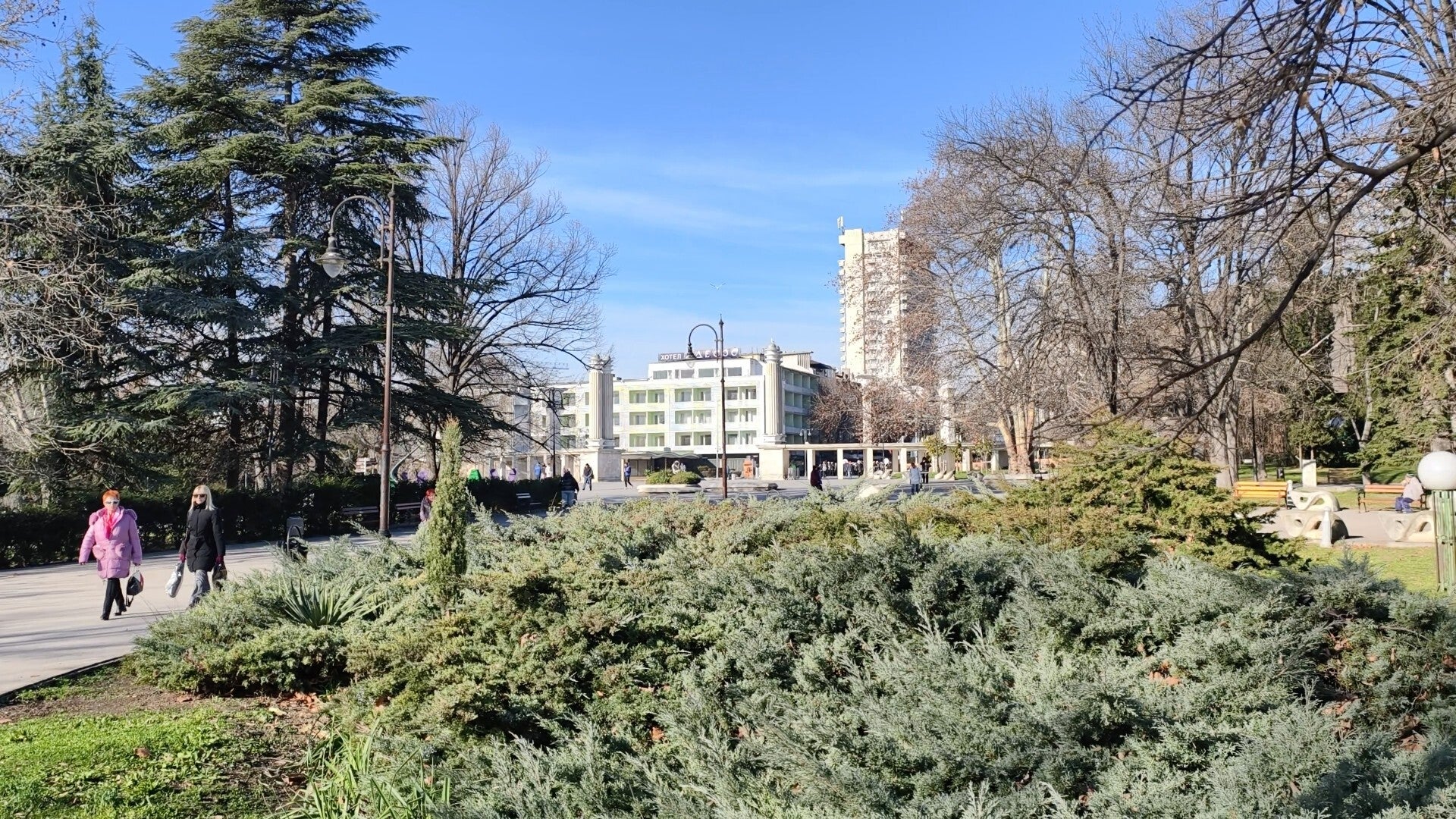 Зйомка екрана з відео з основної камери Vivo X200 Pro - Виявлено оцінку камери Vivo X200 Pro PhoneArena: хороша продуктивність, але не найкраща