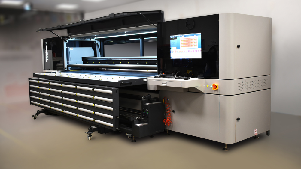 Henderson Print нарощує швидкість завдяки подвійному рулону Liyu
