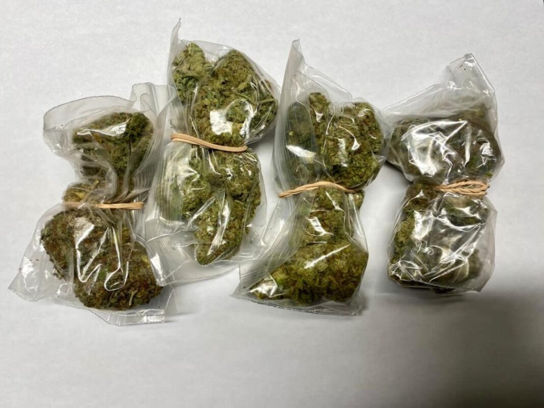 Чоловік Burnaby, стягнута в схемі відмивання грошей у розмірі 47 мільйонів доларів, пов'язана з незаконними продажами канабісу
