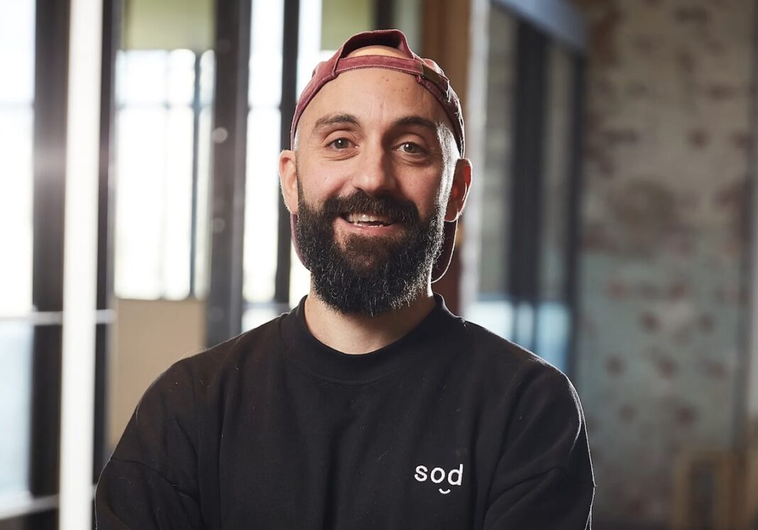 Саймон Блангіардо SOD досліджує стратегії для бізнесу - короткий кампанія
