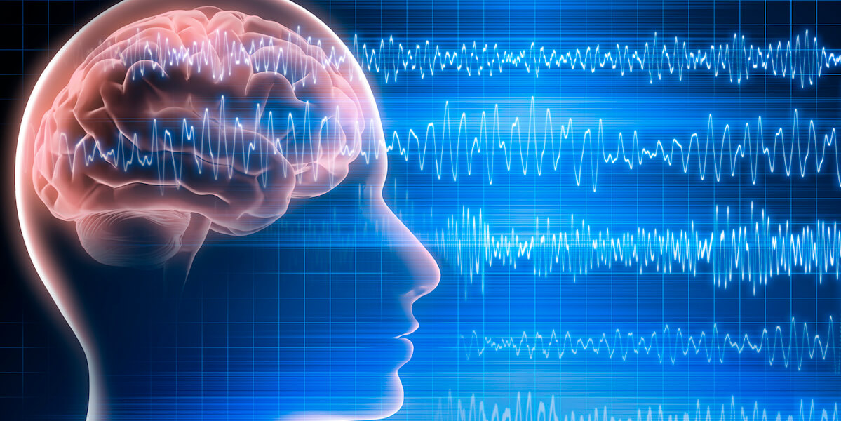 Голова чоловіка з мозковою діяльністю на синьому тлі з мозковими хвилями - ЕЕГ,