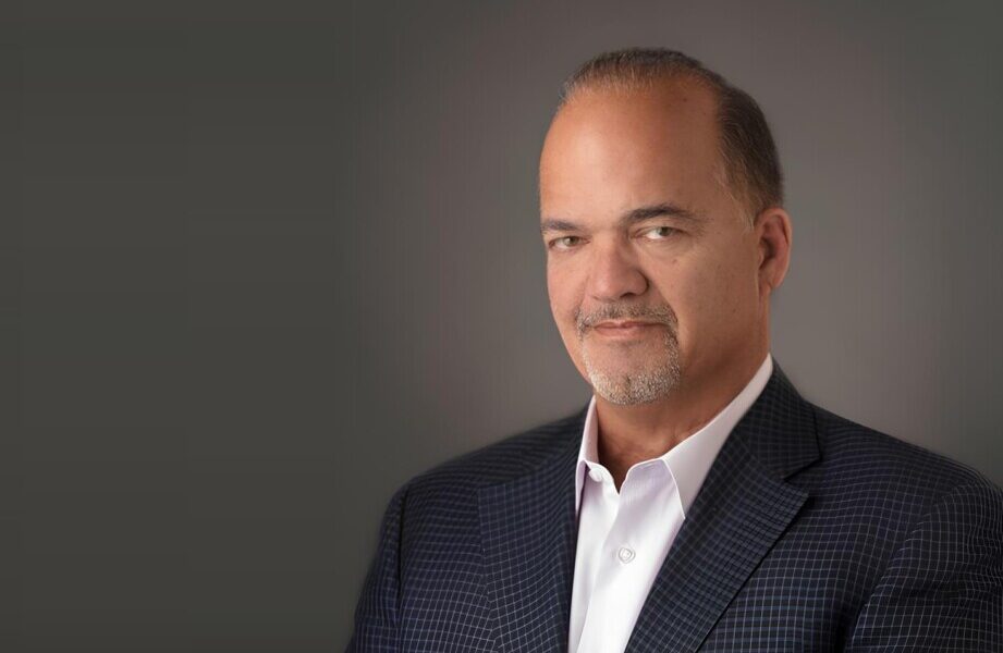 Фернандо Муріас, голова та генеральний директор Digital Global Systems (DGS) - серія інтерв'ю
