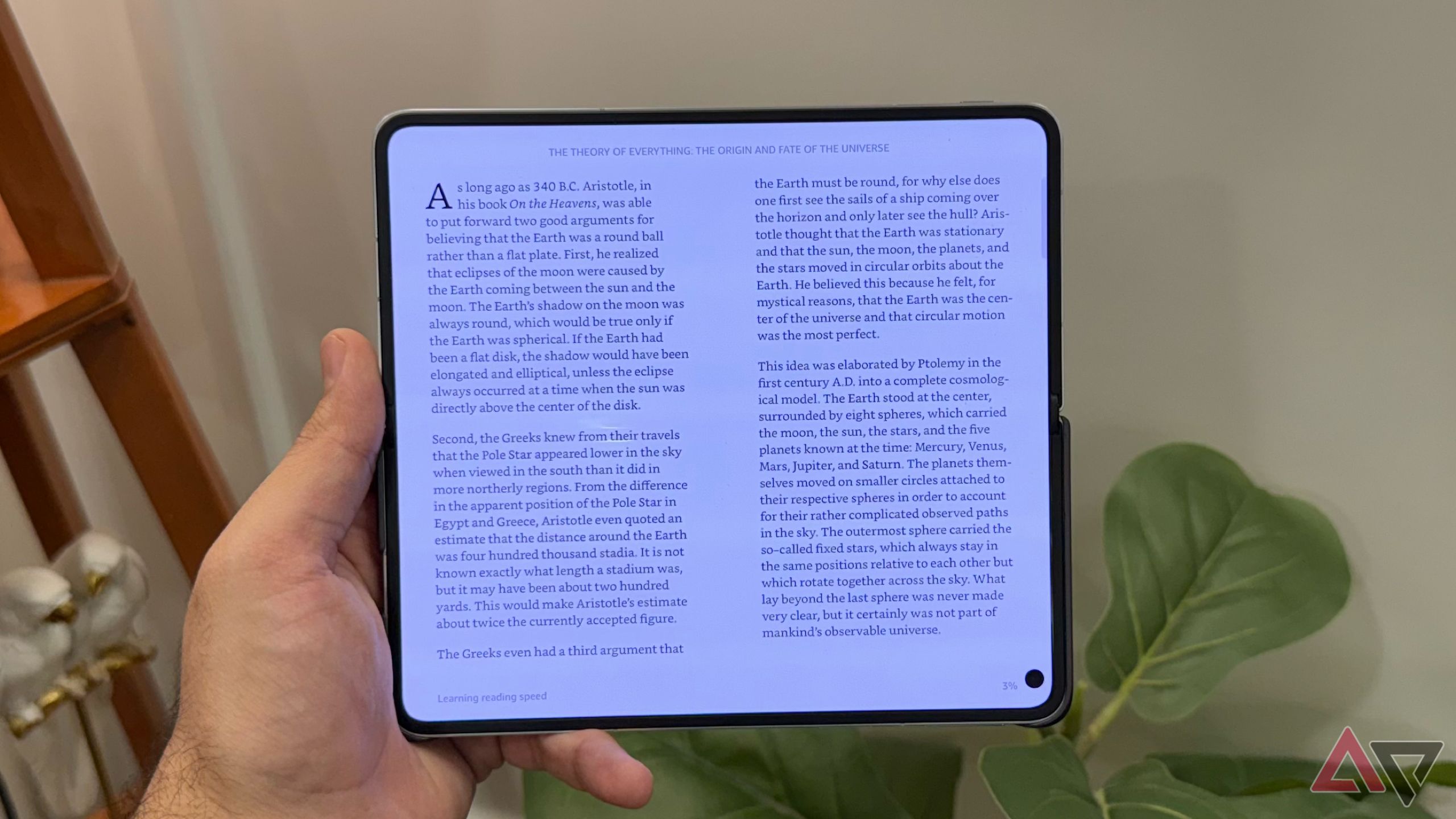 Додаток Amazon Kindle на Oppo Знайдіть N5 з відкритою електронною книгою