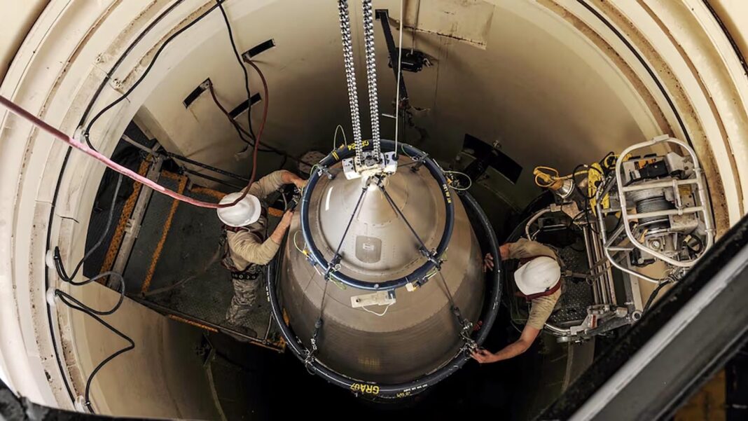 140 мільярдів доларів на ракетну ракету Fe Warren Sentinel на повній швидкості під Трампом
