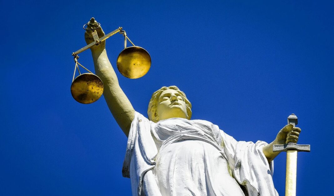Служба громадської служби для причини смертельної аварії Amersfoort
