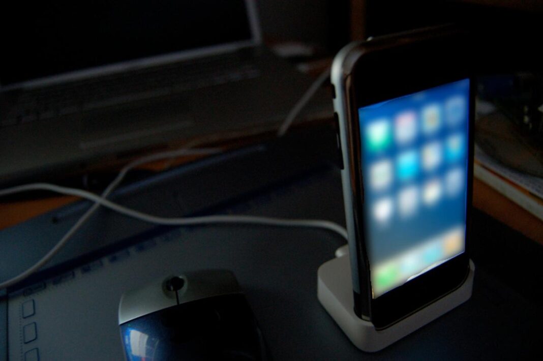 Apple нарешті зізнається, що iOS 26 висуне ваш акумулятор
