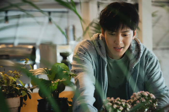 JI Changwook, скільки у вас обличчя .. нове зображення, яке слід показати за допомогою скульптурних ілюстрацій