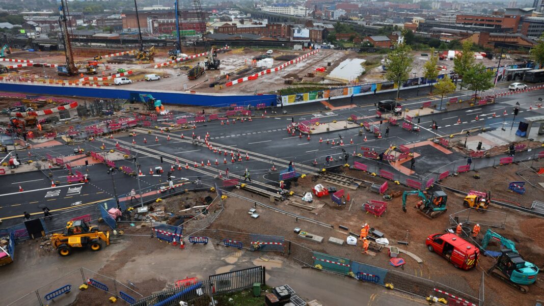 Платники податків стикаються з приголомшливими рахунками за продаж зайвого майна, купленого, щоб звільнити місце для скасованої частини HS2
