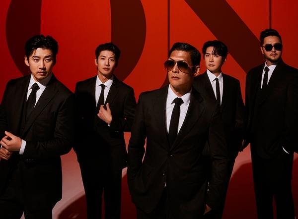 god / Надано компанією IOK